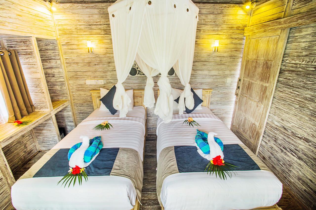 The Syron Huts Lembongan Hotel Eksteriør billede