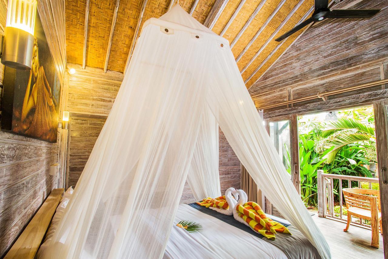 The Syron Huts Lembongan Hotel Eksteriør billede