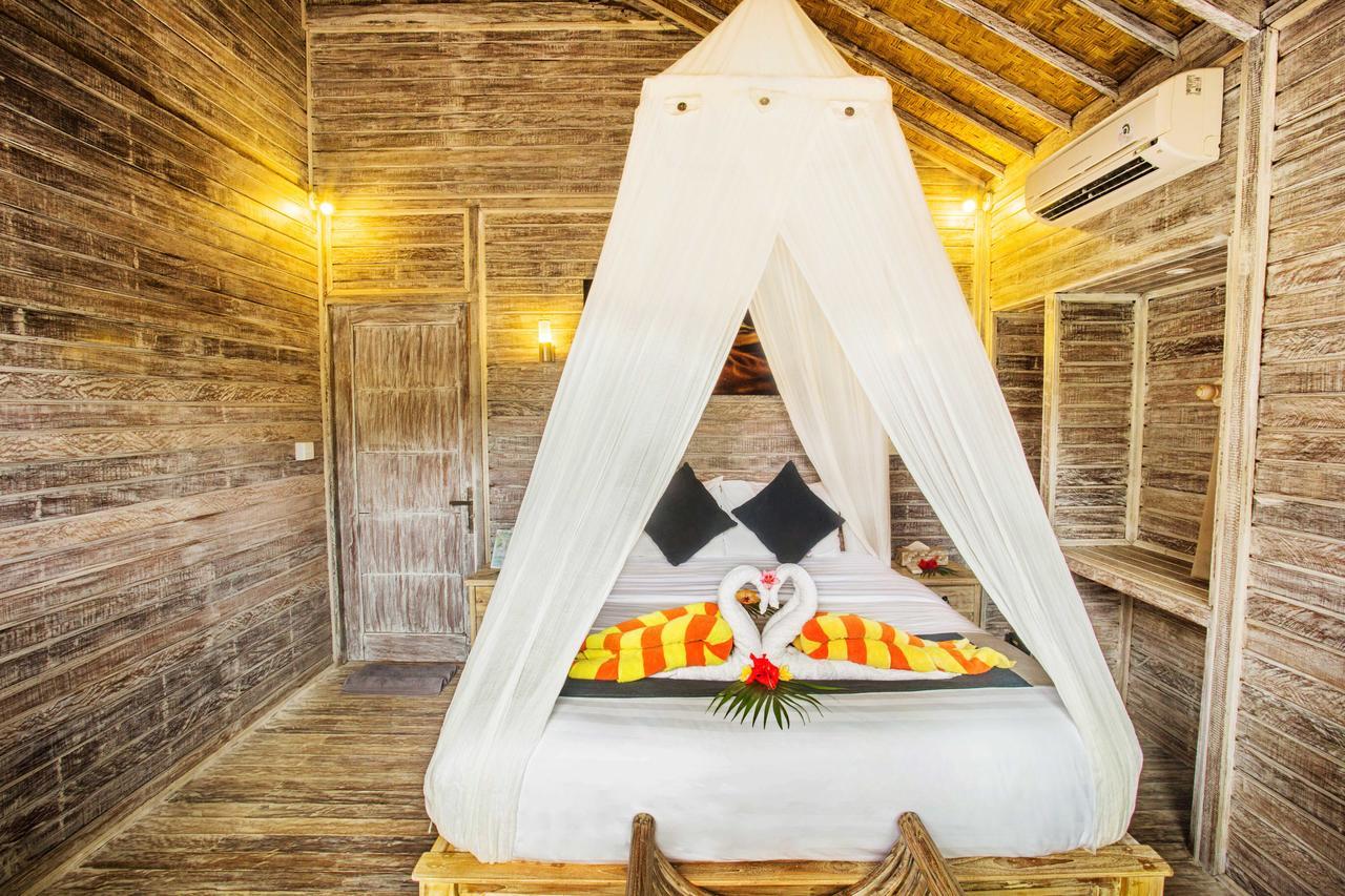 The Syron Huts Lembongan Hotel Eksteriør billede