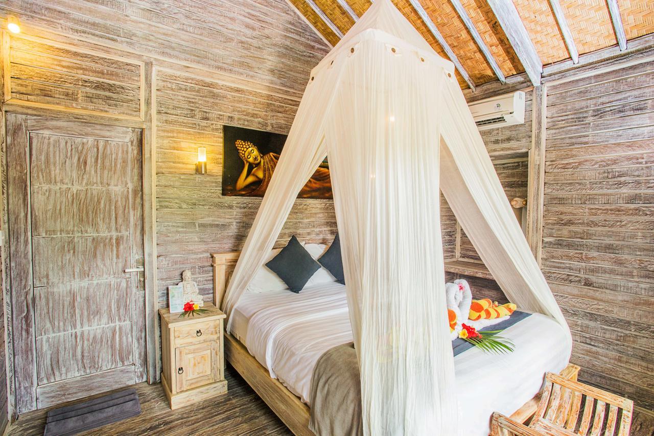 The Syron Huts Lembongan Hotel Eksteriør billede